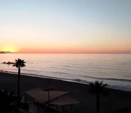 Дом отдыха Primera Linea De Playa *